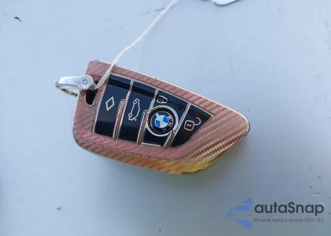 2018 BMW X1 xDrive28I z USA, uszkodzony, nr VIN WBXHT3C37J5F90886